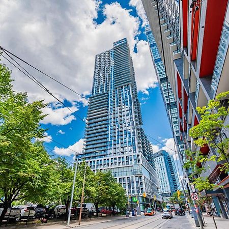 Luxury 2 Bedroom Condo High Floor Close To Eaton Center Toronto Exterior foto